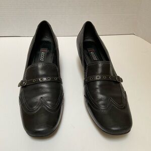Ecco black leather with heels Size 40